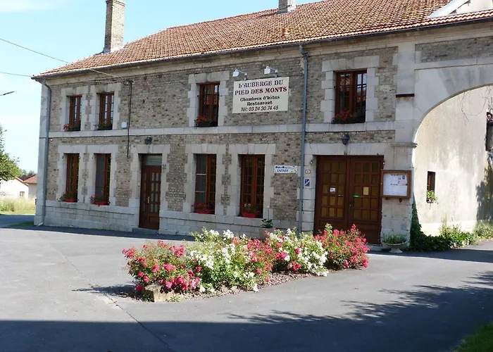 Auberge Du Pied Des Monts